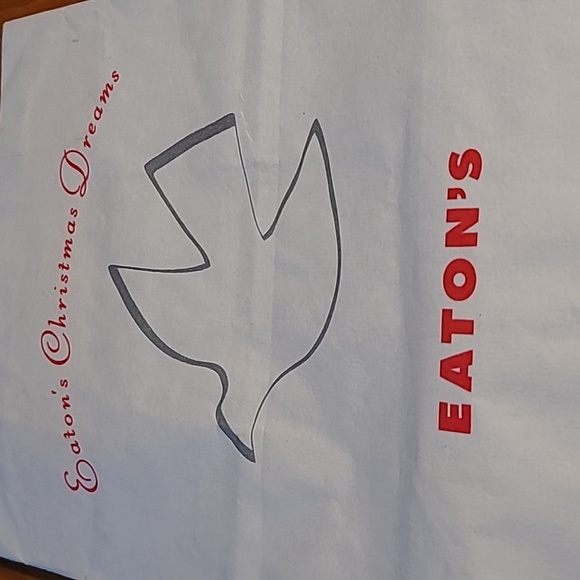 Eaton's Christmas Dreams paper bag - Picture 3 of 7